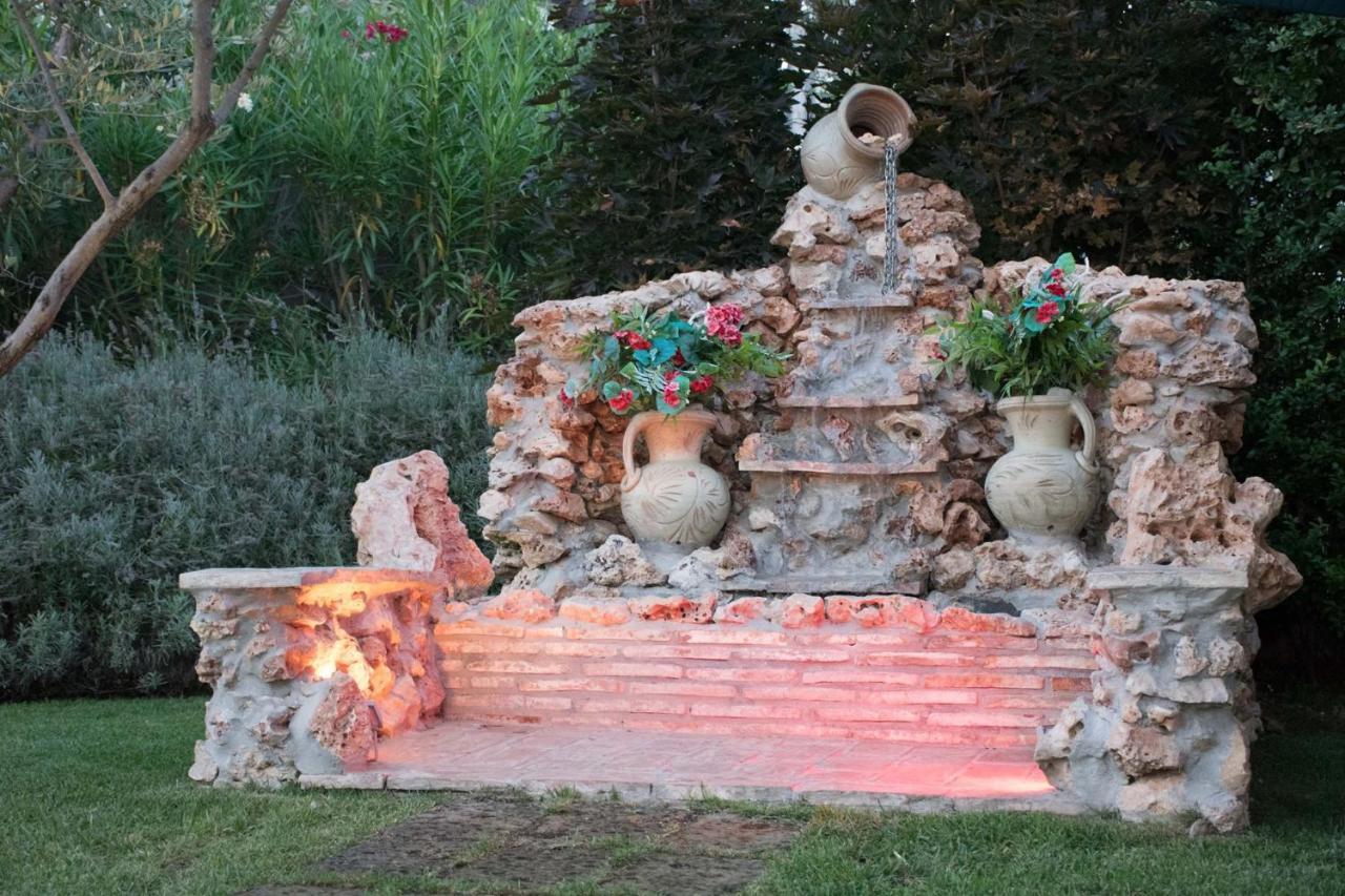La Vecchia Fontana Del Convento Bed & Breakfast Giulianova Luaran gambar